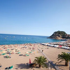 Lets Holidays Beach Apartment Tossa de Mar